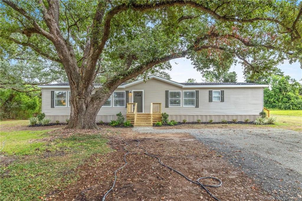 3148 Davis Road Westlake, LA 70669 - Photo 1 of 20