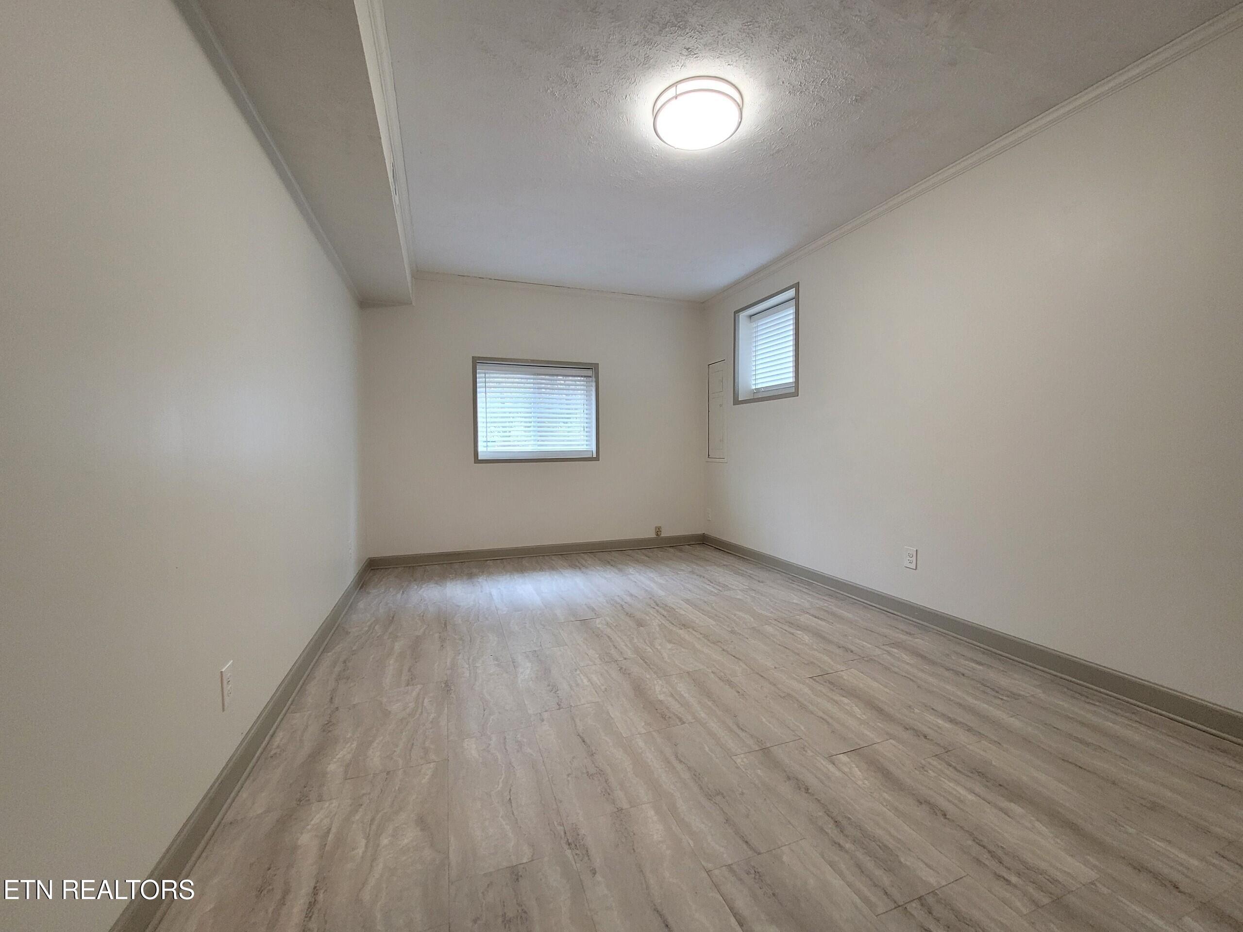 18 Moore Lane Oak Ridge, TN 37830 - Photo 12 of 19 1000036233
