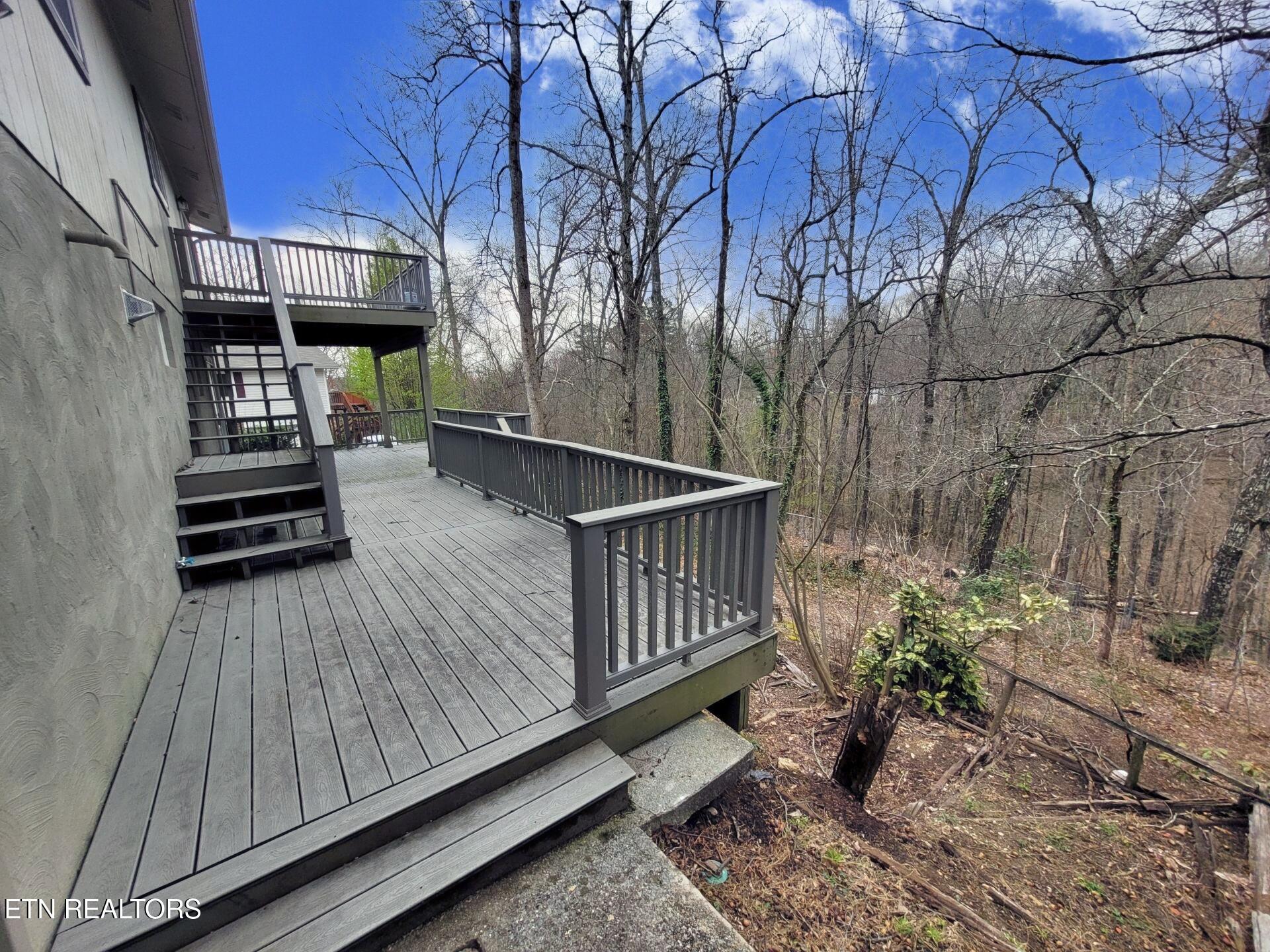 18 Moore Lane Oak Ridge, TN 37830 - Photo 4 of 19 1000036255 (1)