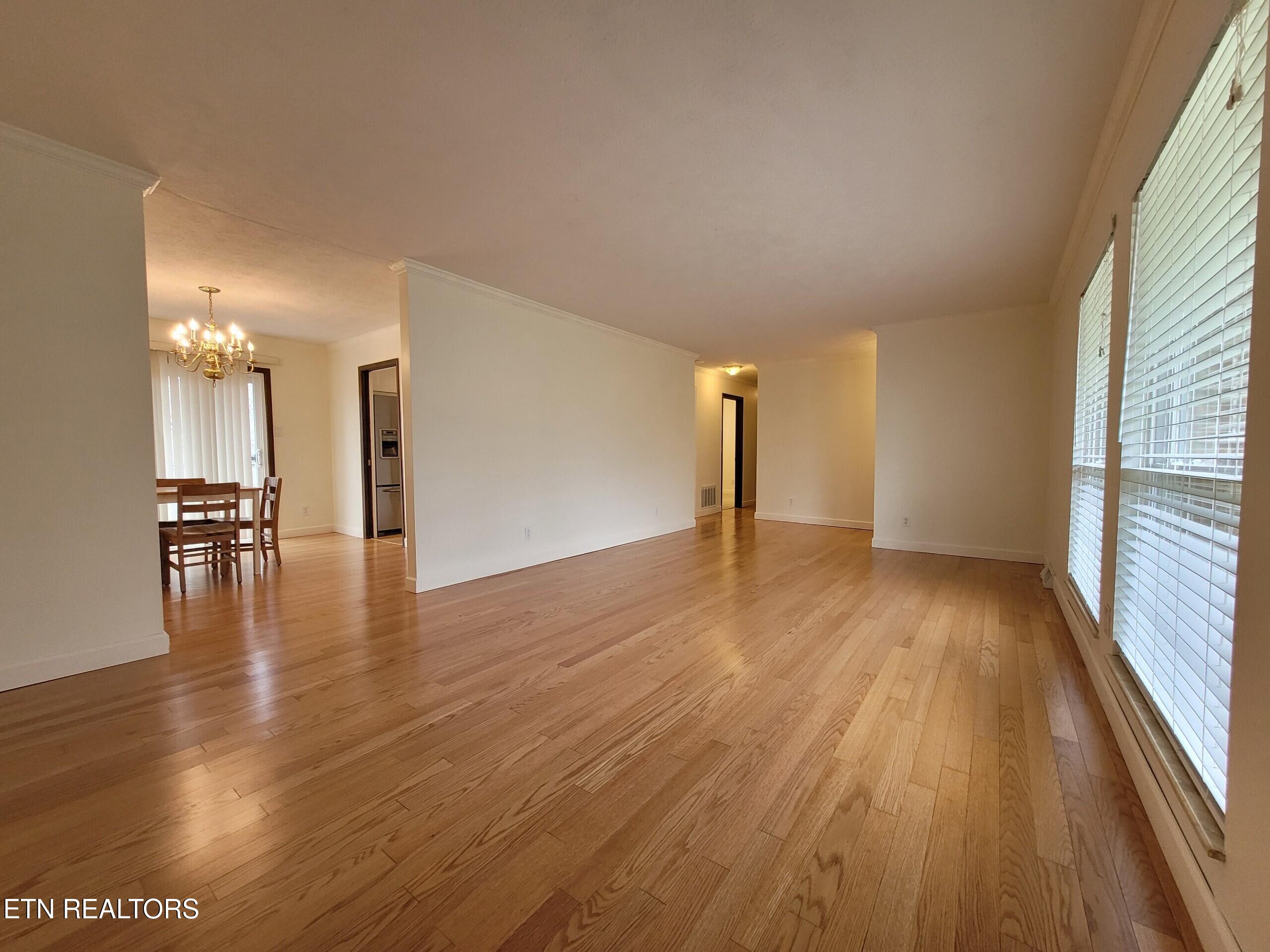18 Moore Lane Oak Ridge, TN 37830 - Photo 8 of 19 1000036244