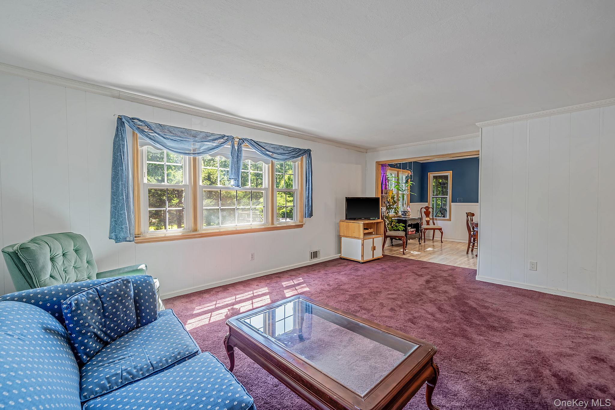 63 Otis Road Islip Terrace, NY 11752 - Photo 14 of 31