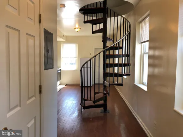 $1,600 | 531 South Ann Street, Unit 2B, Baltimore, MD 21231