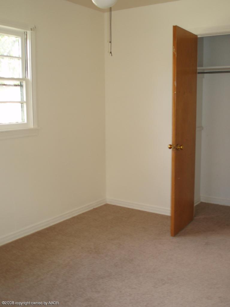4425 South Fannin Street Amarillo, TX 79110 - Photo 18 of 23 2nd Bedroom 2