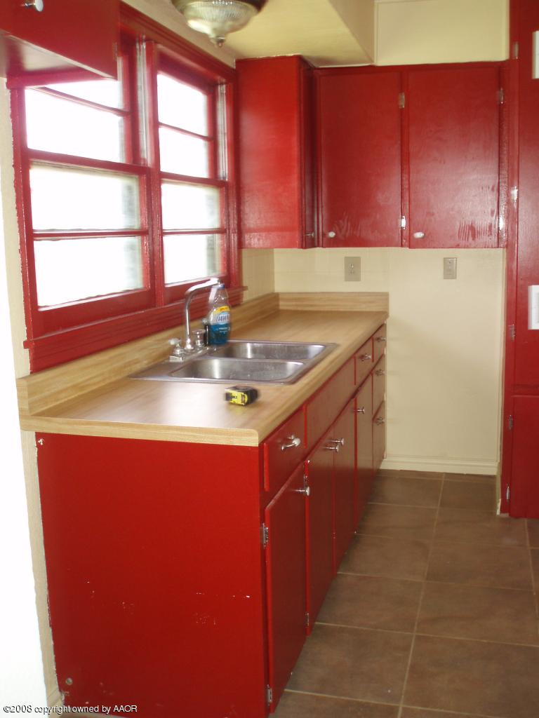 4425 South Fannin Street Amarillo, TX 79110 - Photo 10 of 23 Kitchen 1