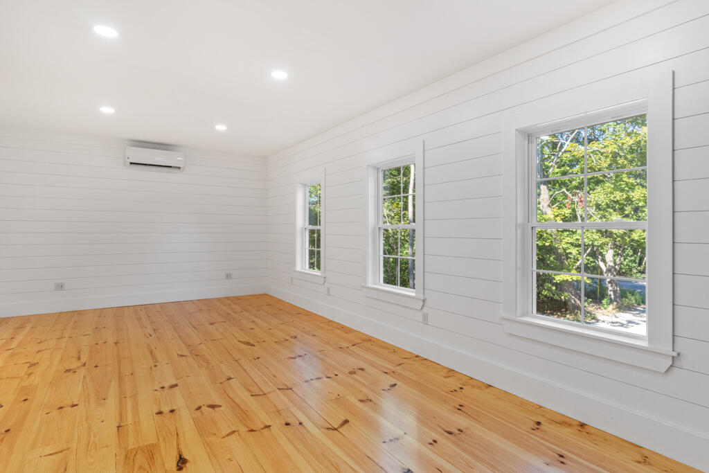 315 Bridge Street Westbrook, ME 04092 - Photo 7 of 66 DSC05658