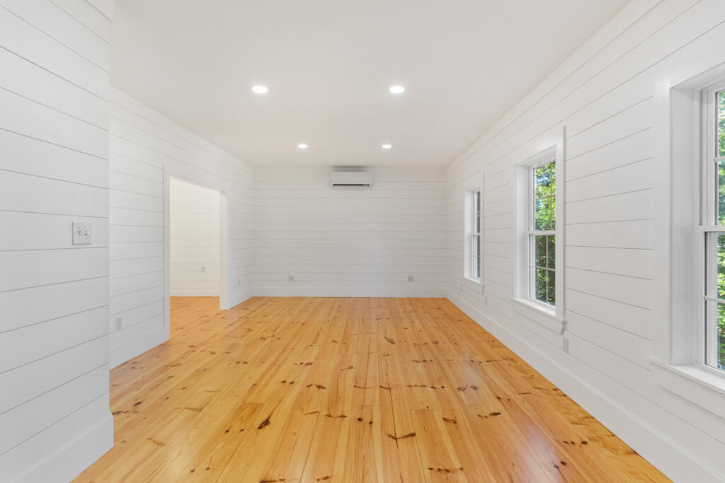 315 Bridge Street Westbrook, ME 04092 - Photo 8 of 66 DSC05663