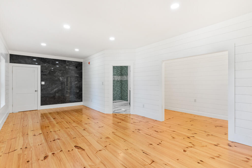 315 Bridge Street Westbrook, ME 04092 - Photo 9 of 66 DSC05667