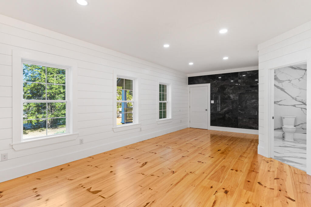 315 Bridge Street Westbrook, ME 04092 - Photo 10 of 66 DSC05671