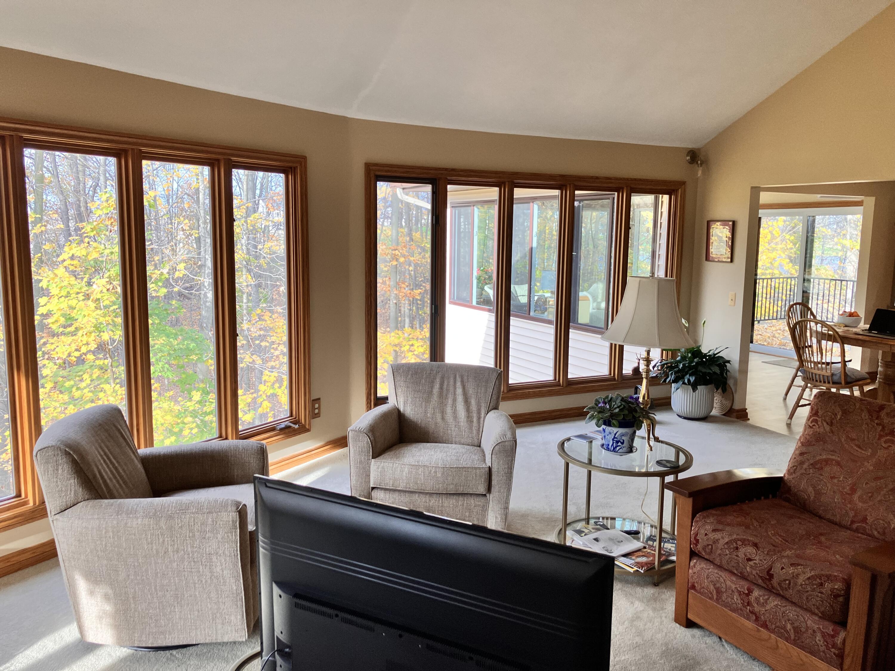 7909 Park Ridge Drive Southwest Jenison, MI 49428 - Photo 15 of 63 Living room 11.03.23