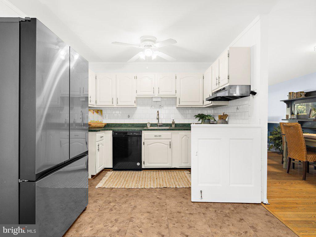 3694 Nile Road Davidsonville, MD 21035 - Photo 24 of 50 Primary Kitchen