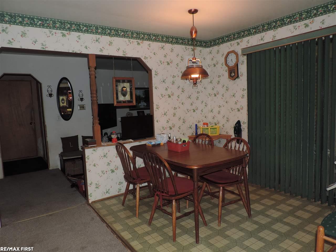16001 Millar Road Clinton Township, MI 48036 - Photo 7 of 21 31382683-6.JPG