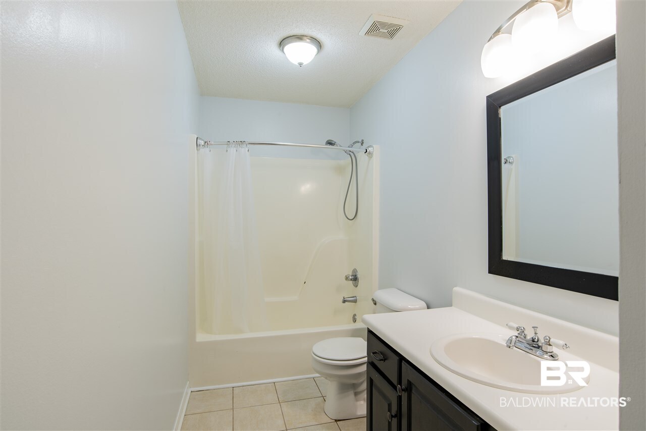 251 Ridgewood Drive Daphne, AL 36526 - Photo 9 of 21