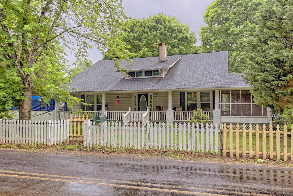 334 Wolfcreek Road Murphy, NC 28906 - Photo 2 of 63