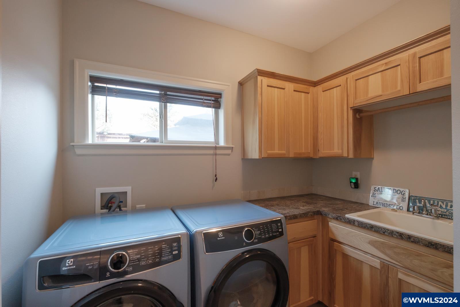 990 Robbins Way Lebanon, OR 97355 - Photo 27 of 50 Gallery Image 27