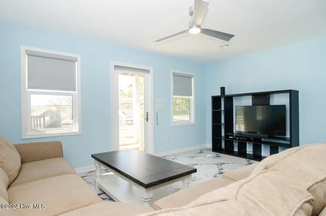 $2,520 | 510 Spartanburg Avenue, Unit B, Carolina Beach, NC 28428