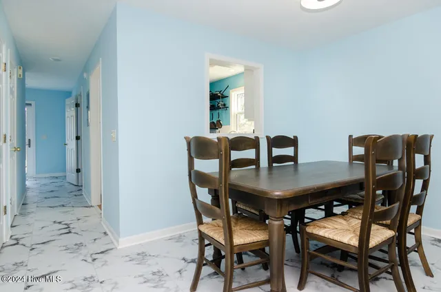 $2,520 | 510 Spartanburg Avenue, Unit B, Carolina Beach, NC 28428