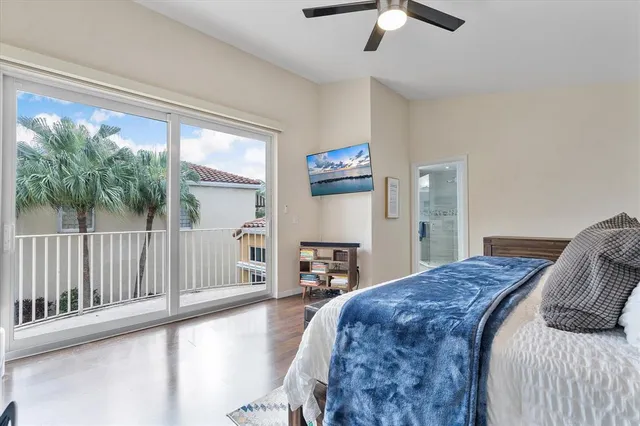 $895,000 | 15561 Northwest 12th Place, Pembroke Pines, FL 33028