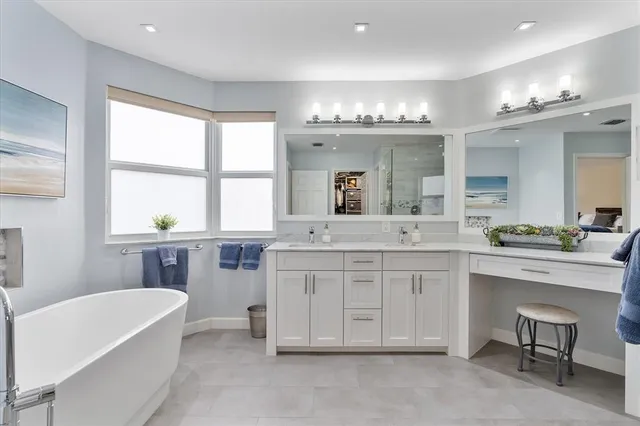 $895,000 | 15561 Northwest 12th Place, Pembroke Pines, FL 33028