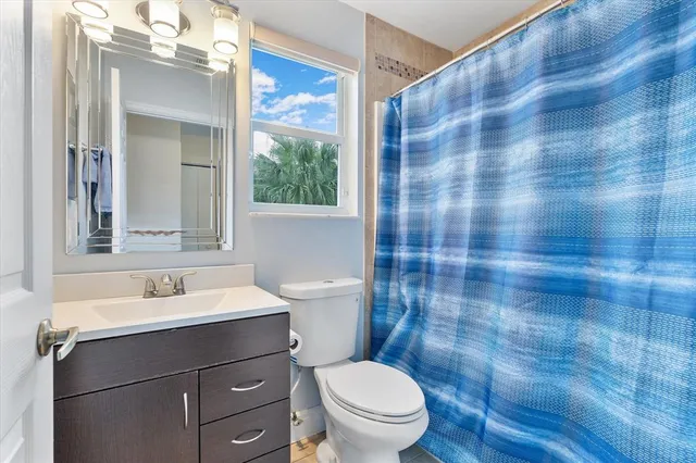 $895,000 | 15561 Northwest 12th Place, Pembroke Pines, FL 33028