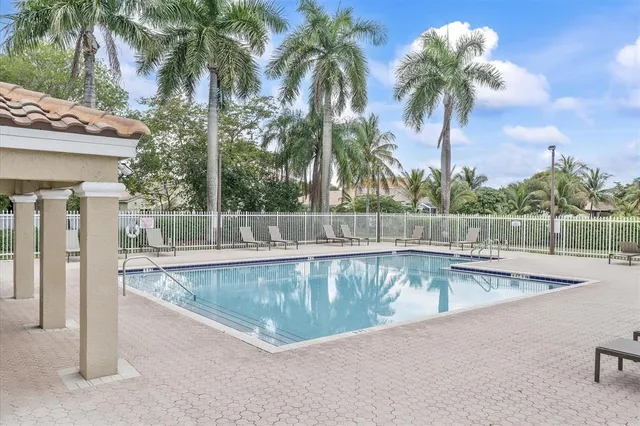 $895,000 | 15561 Northwest 12th Place, Pembroke Pines, FL 33028