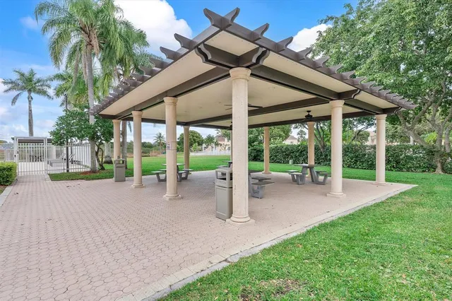 $895,000 | 15561 Northwest 12th Place, Pembroke Pines, FL 33028