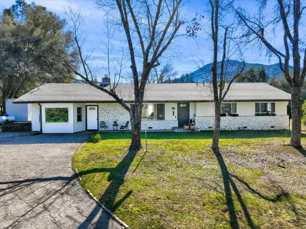 $435,000 | 45430 Lauri Lane, Oakhurst, CA 93644
