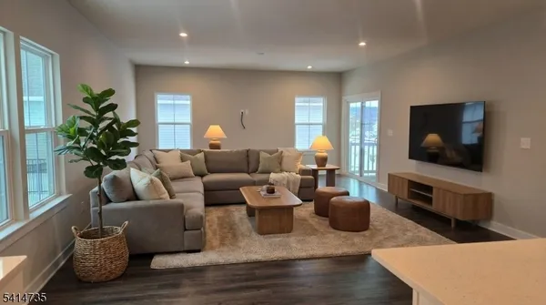 $2,950 | 4 Coopers Hawk Court, Washington, NJ 07882