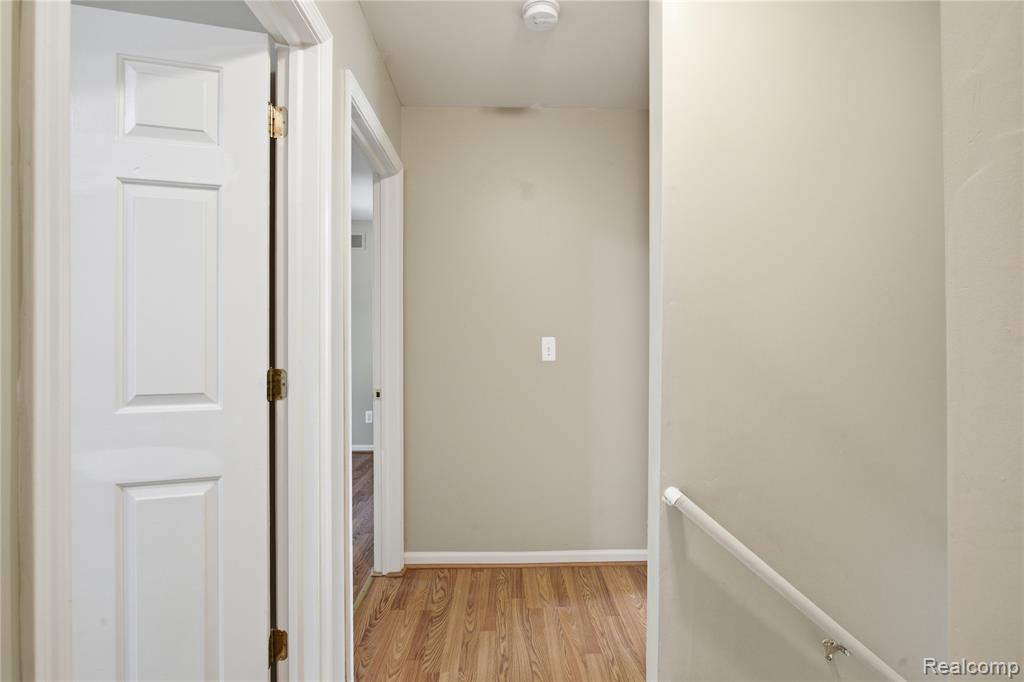 4118 Devon Road Royal Oak, MI 48073 - Photo 15 of 25