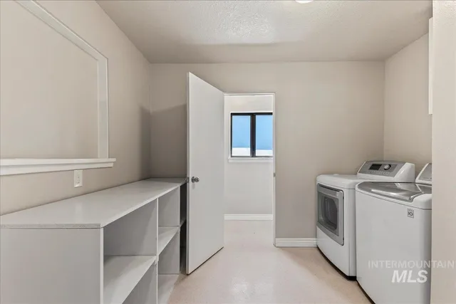 $392,900 | 615 East 15th N Street, Mountain Home, ID 83647