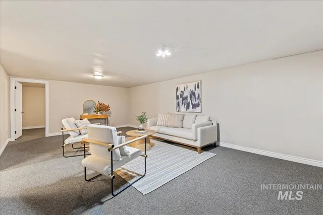 $392,900 | 615 East 15th N Street, Mountain Home, ID 83647