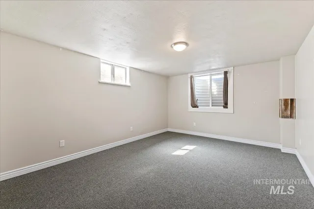 $392,900 | 615 East 15th N Street, Mountain Home, ID 83647