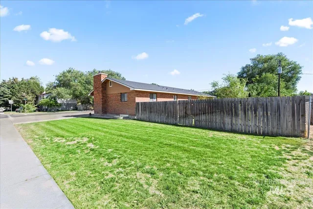 $392,900 | 615 East 15th N Street, Mountain Home, ID 83647