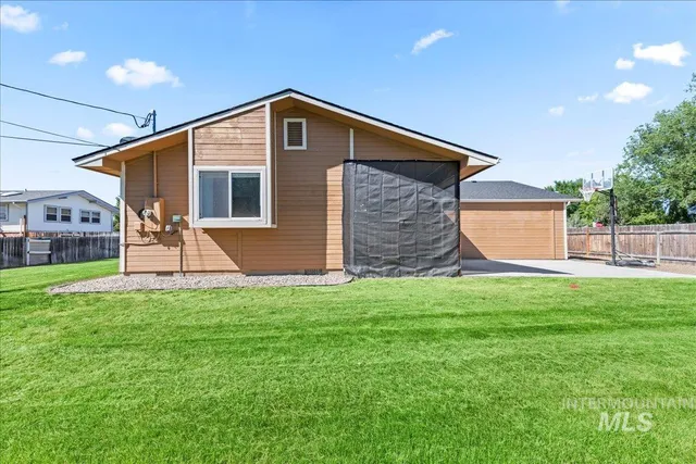 $392,900 | 615 East 15th N Street, Mountain Home, ID 83647