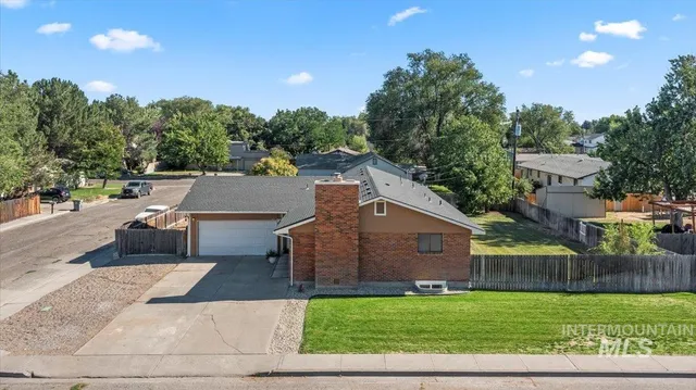 $392,900 | 615 East 15th N Street, Mountain Home, ID 83647