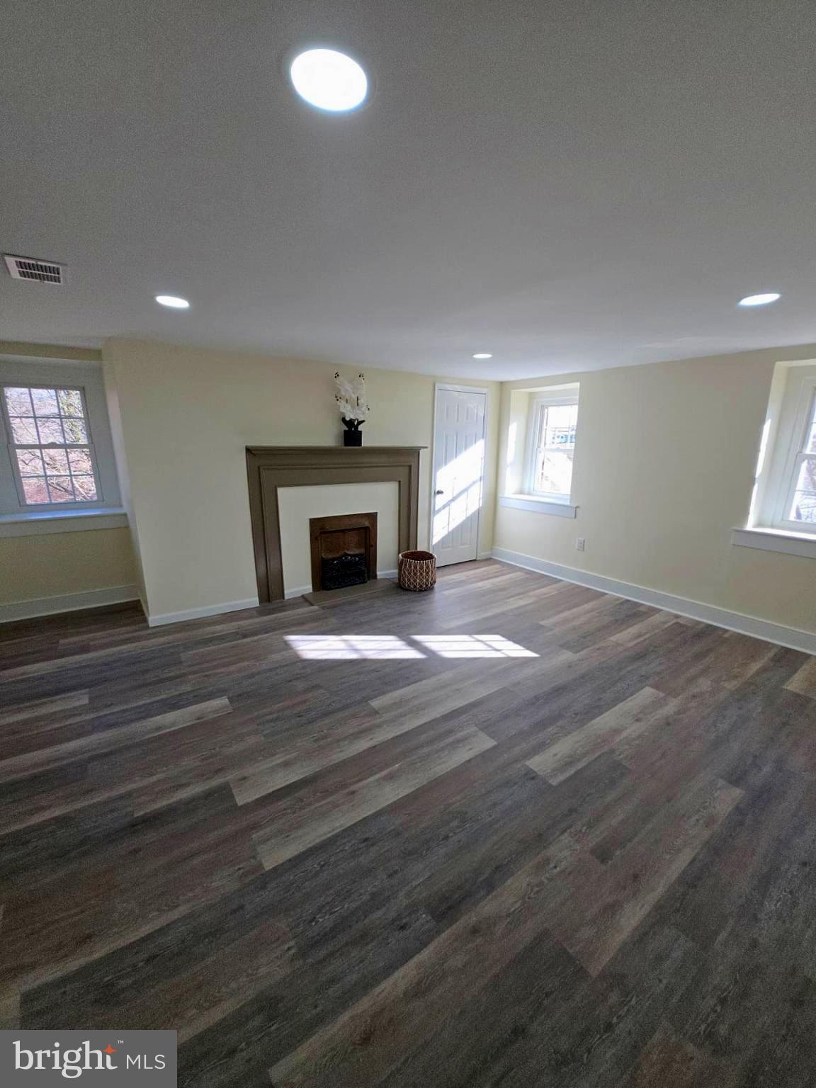 2281 Horseshoe Pike Honey Brook, PA 19344 - Photo 34 of 48