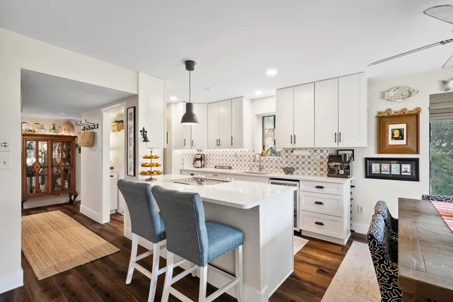 $290,000 | 5413 Southeast Miles Grant Road, Unit 205, Stuart, FL 34997