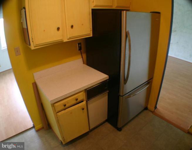 6270 Edsall Road, Unit 402 Alexandria, VA 22312 - Photo 6 of 12 Kitchen #2