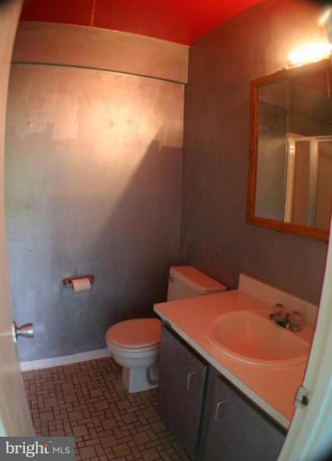 6270 Edsall Road, Unit 402 Alexandria, VA 22312 - Photo 7 of 12 Bath #2