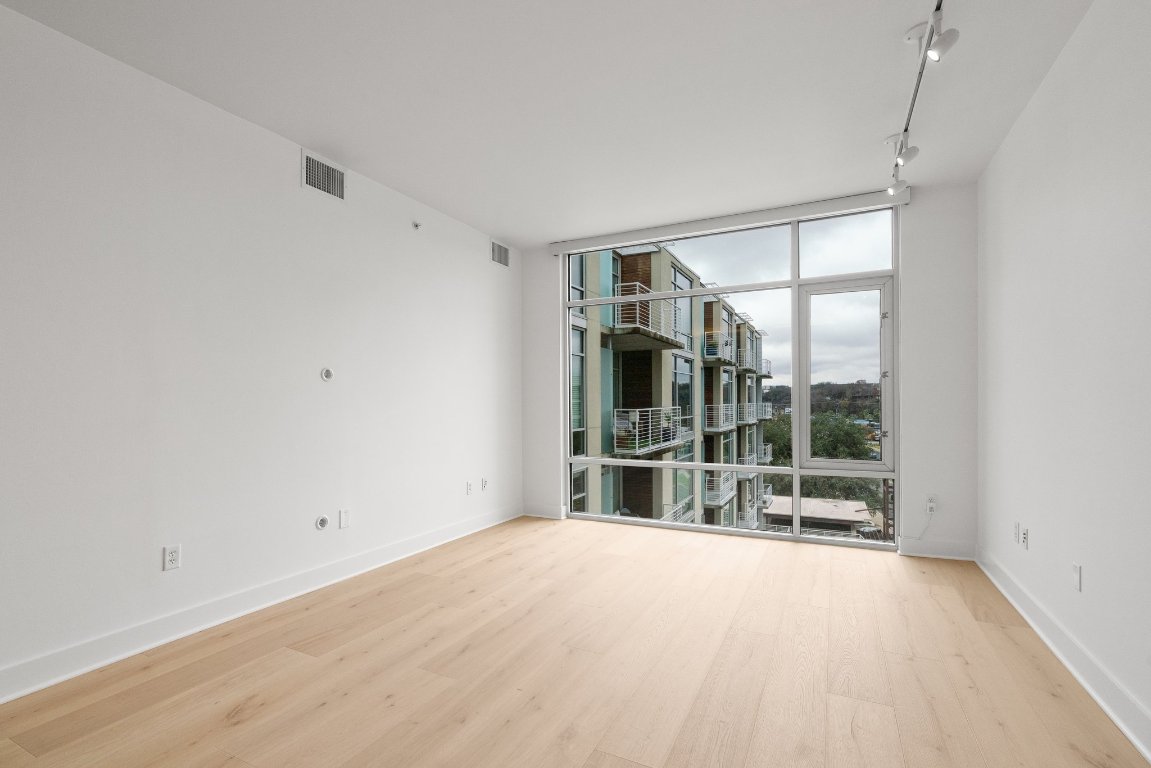 210 Lee Barton Drive, Unit 517 Austin, TX 78704 - Photo 7 of 24