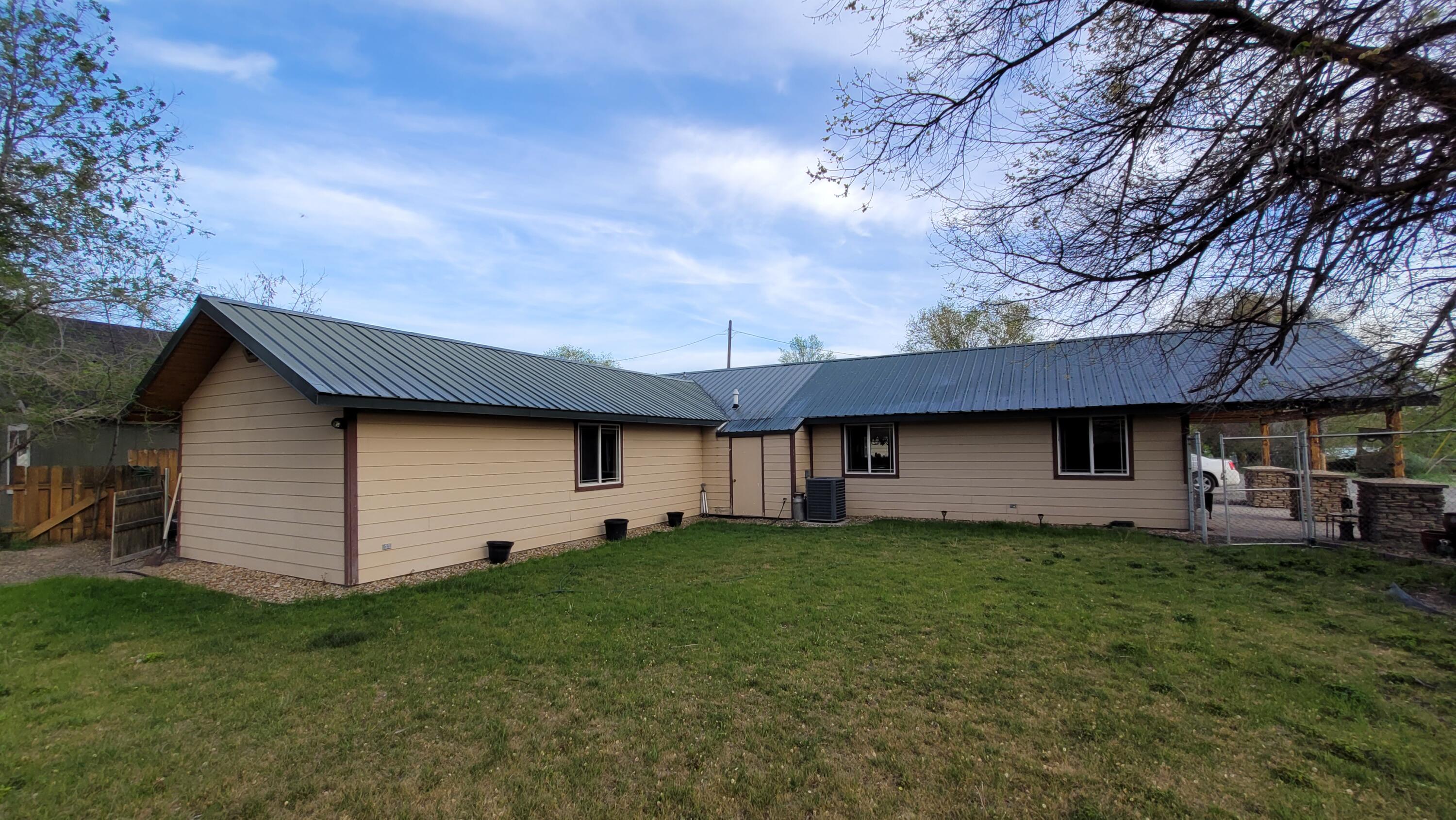1892 Northeast Laughlin Road Prineville, OR 97754 - Photo 15 of 20 20220525_191542
