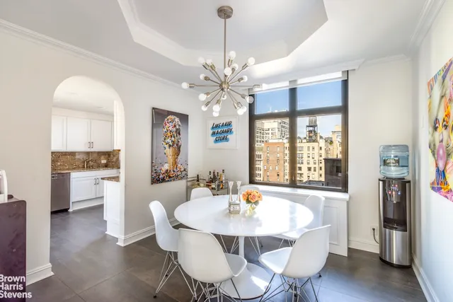 $2,250,000 | 188 East 70th Street, Unit 11A | Lenox Hill