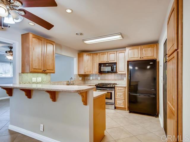 9252 Bellagio Road Santee, CA 92071 - Photo 10 of 25