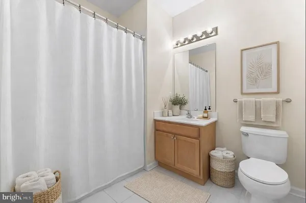 $2,750 | 234 Breeders Cup Drive, Cherry Hill, NJ 08002