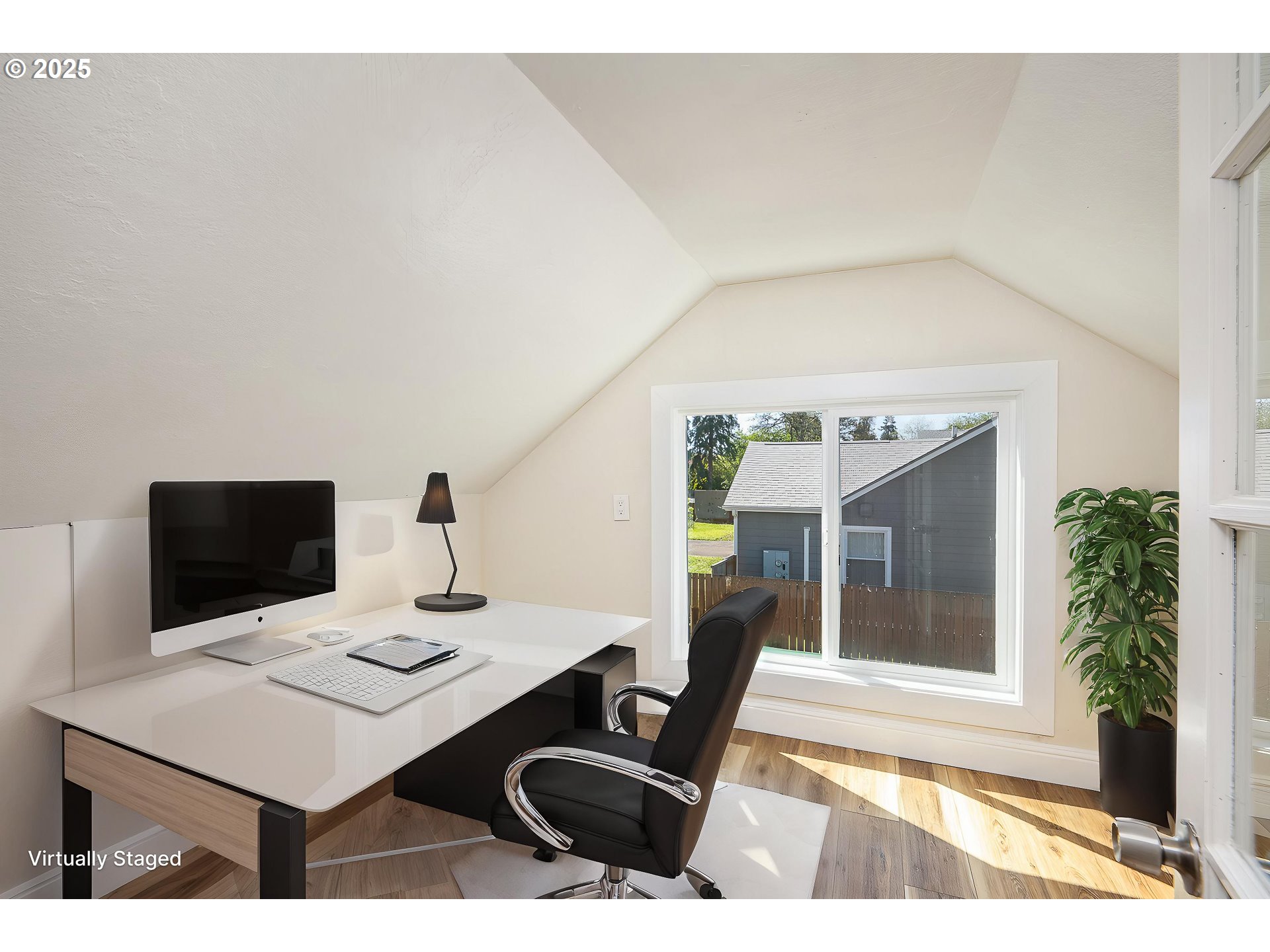 950 Coburg Road Eugene, OR 97401 - Photo 26 of 32 Gallery Image 26