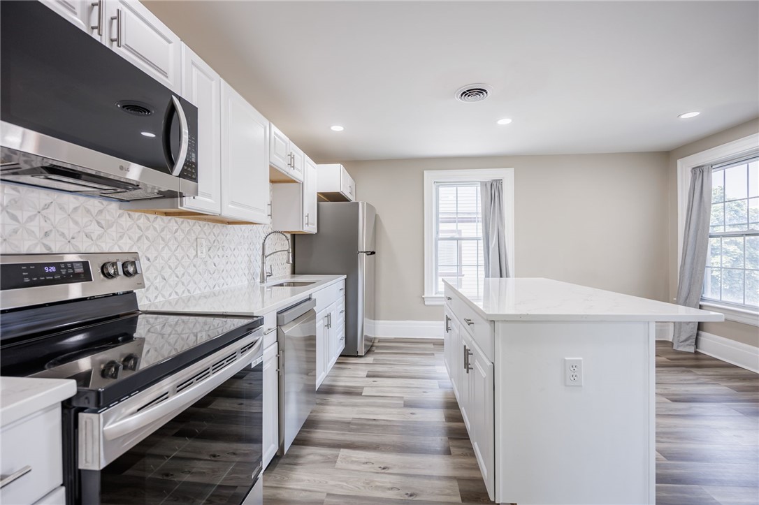 184 Alexander Street Rochester, NY 14607 - Photo 19 of 36