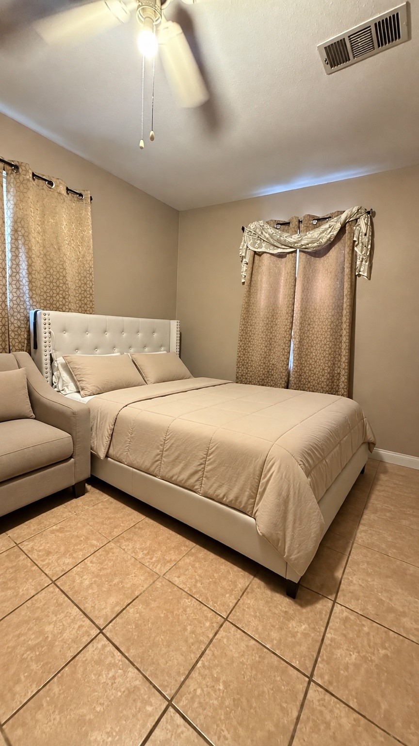 1122 Mitchell Road Houston, TX 77037 - Photo 6 of 8 Gallery Image 6