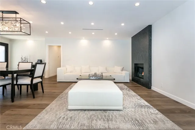 $1,175,000 | 16553 Kingsbury Street, Granada Hills, CA 91344