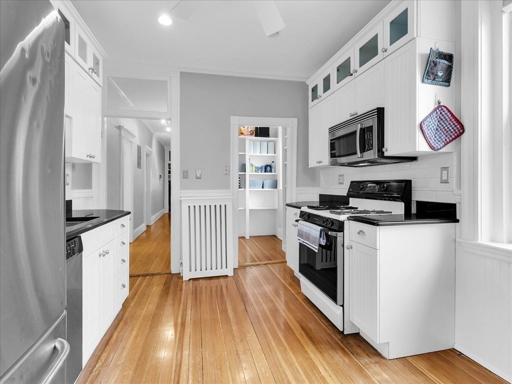 80 Browne Street, Unit 1 Brookline, MA 02446 - Photo 4 of 14