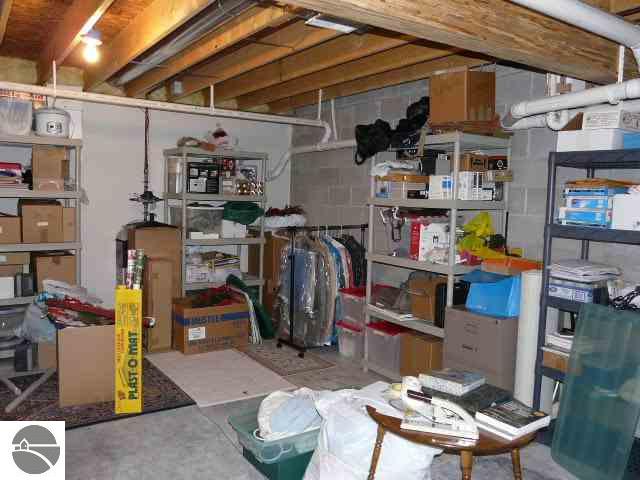1259 Terra Road Traverse City, MI 49686 - Photo 14 of 17 1738775-13.JPG