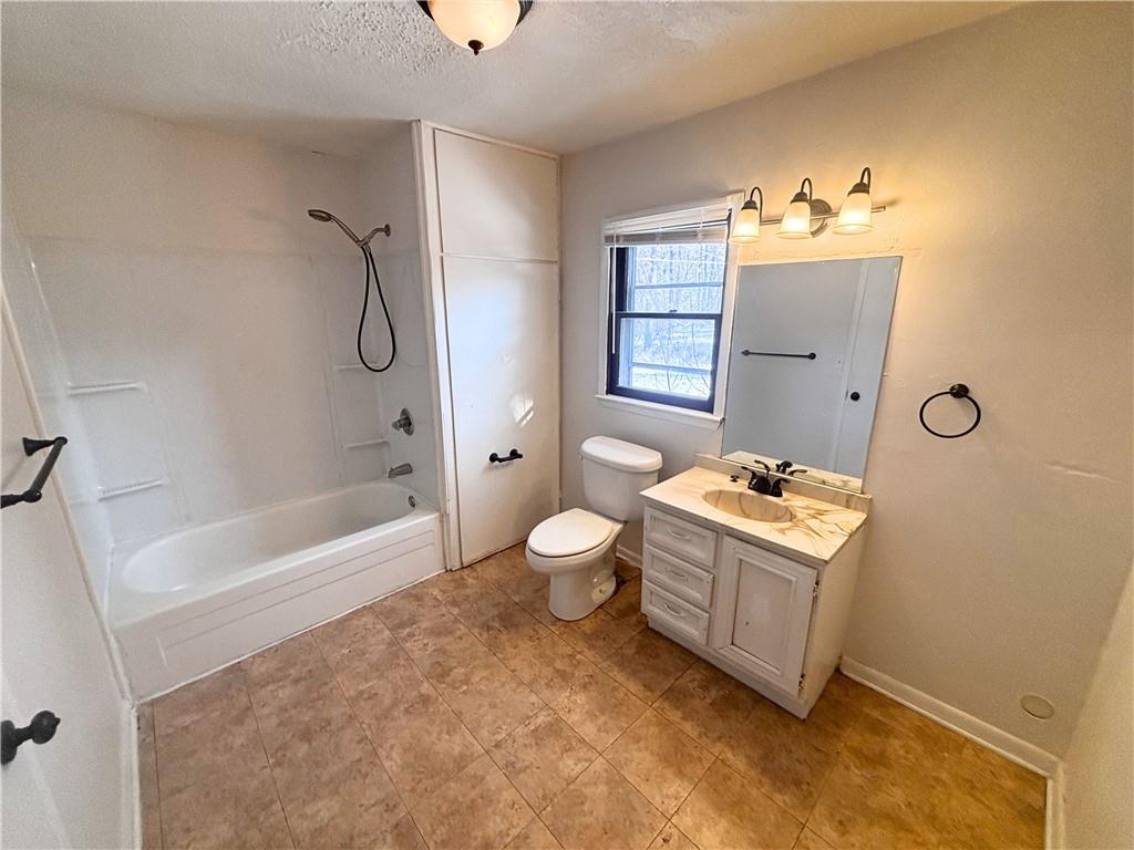 1116 Lake Maurer Road Excelsior Springs, MO 64024 - Photo 12 of 17